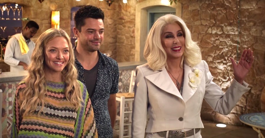 Mamma Mia: Lá Vamos Nós De Novo!": Cher é destaque de novo comercial com  cenas inéditas | Hugo Gloss