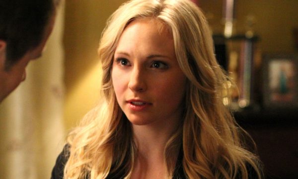 “Legacies”: Criadora conta como ausência de Caroline será explicada no novo spin-off de “TVD”