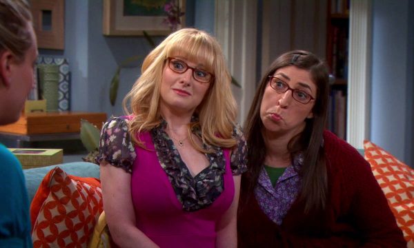 Mayim Bialik faz declaração emocionante sobre fim de “The Big Bang Theory” e agradece aos fãs