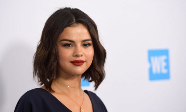 Selena Gomez revela música favorita de seu novo álbum em live no Instagram; assista!