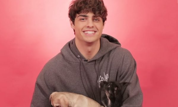 Crush real! Noah Centineo se compara aos personagens de ‘Para Todos os Garotos’ e ‘Sierra’