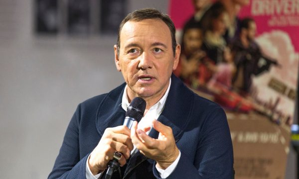 Kevin Spacey não será investigado por acusação de assédio sexual, afirma site!