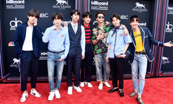BTS lança trailer emocionante e fofo do documentário ‘Burn The Stage: The Movie’