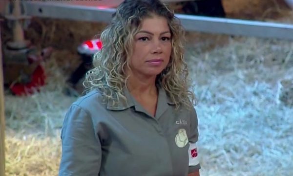 A Fazenda 10: Catia Paganote é expulsa do programa após agredir Evandro Santo