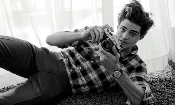Alerta crush! Noah Centineo comenta rápida ascensão à fama e diz que comédias da Netflix são “só o começo”