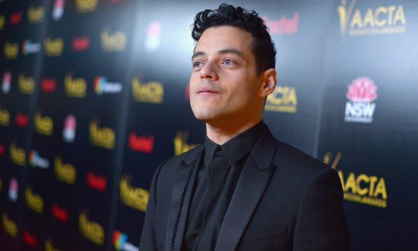 Rami Malek afirma que não sabia das acusações de abuso sexual contra Bryan Singer, diretor de “Bohemian Rhapsody”