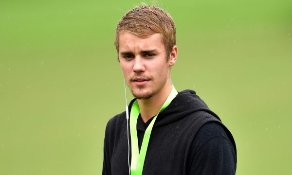 Justin Bieber publica foto em terapia e faz desabafo: “É bom ter uma mente saudável”