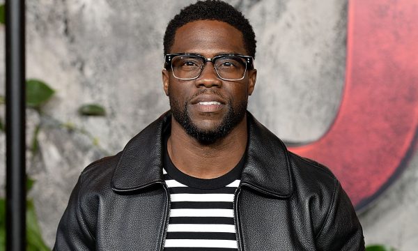 Kevin Hart pede desculpas à comunidade LGBTQ+ após polêmica de tuítes homofóbicos
