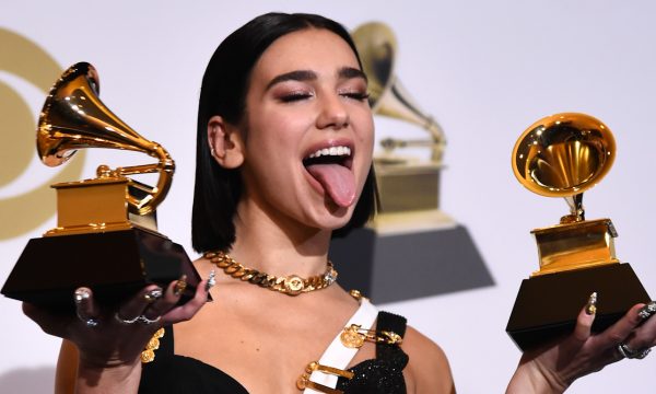 Grammy 2019: Dua Lipa comenta suposta indireta que teria mandado ao presidente da Academia em seu discurso; assista