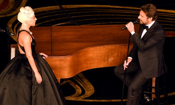 Oscar 2019: Emocionante! Lady Gaga e Bradley Cooper fazem performance PERFEITA de “Shallow”; vem assistir!