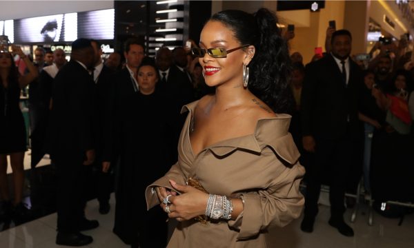 Qual roupa da Rihanna você é? Brincadeira com looks da cantora viraliza nas redes sociais; confira!