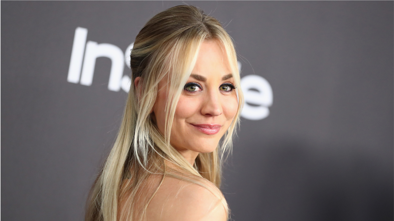 Kaley Cuoco é pega de surpresa com pergunta caliente sobre ex Henry Cavill,  e tem reação ótima — assista! - Hugo Gloss