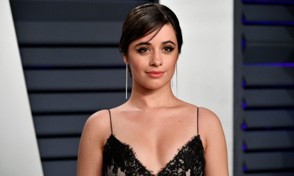 Em seu aniversário de 22 anos, Camila Cabello compartilha 22 lições que aprendeu durante a vida
