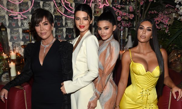 Que dinheirão! Kris Jenner revela quanto as filhas ganham, no mínimo, por post no Instagram e explica o que pode subir esse valor