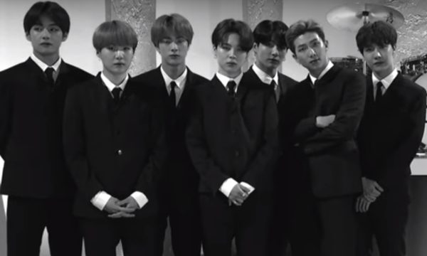 Após mais de 50 anos, BTS reproduz cena icônica dos Beatles no mesmo palco da performance dos britânicos com “Boy With Luv”; vem ver!