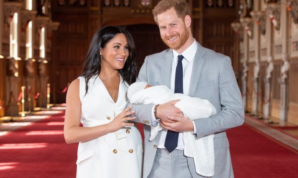 Site oficial da família real comete erro ao apresentar filho de Meghan Markle e príncipe Harry; confira!