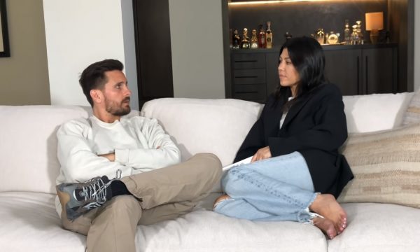 Scott Disick explica porque convida a ex Kourtney Kardashian para viagens com a namorada Sofia Richie
