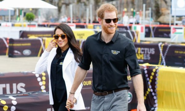 Foto nunca divulgada de Meghan Markle e Príncipe Harry chama atenção durante evento; vem ver!