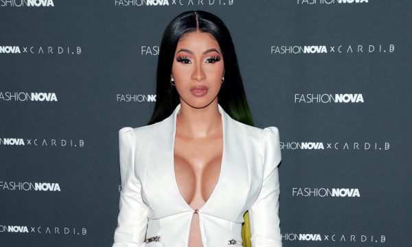 Após lipo, Cardi B desabafa e diz que não fará mais cirurgias plásticas; entenda o porquê