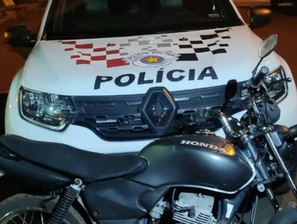 Policia Pizza1
