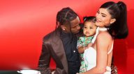 Kylie Jenner e Travis Scott são criticados após comprarem presente inusitado para a filha Stormi. (Getty)