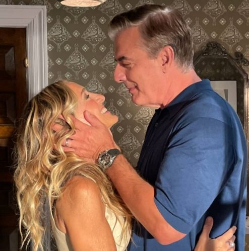 Sarah Jessica Parker com Chris Noth na volta de 'Sex and the City'. (Foto: Reprodução/Instagram)