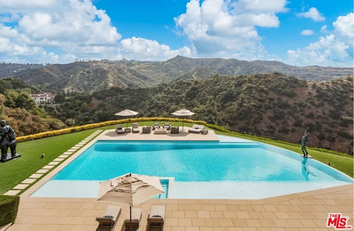Adele Buys Sylvester Stallones Beverly Hills Mansion At A Steal 18