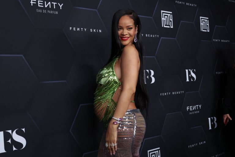 Rihanna Celebrates Her Beauty Brands Fenty Beauty And Fenty Skin