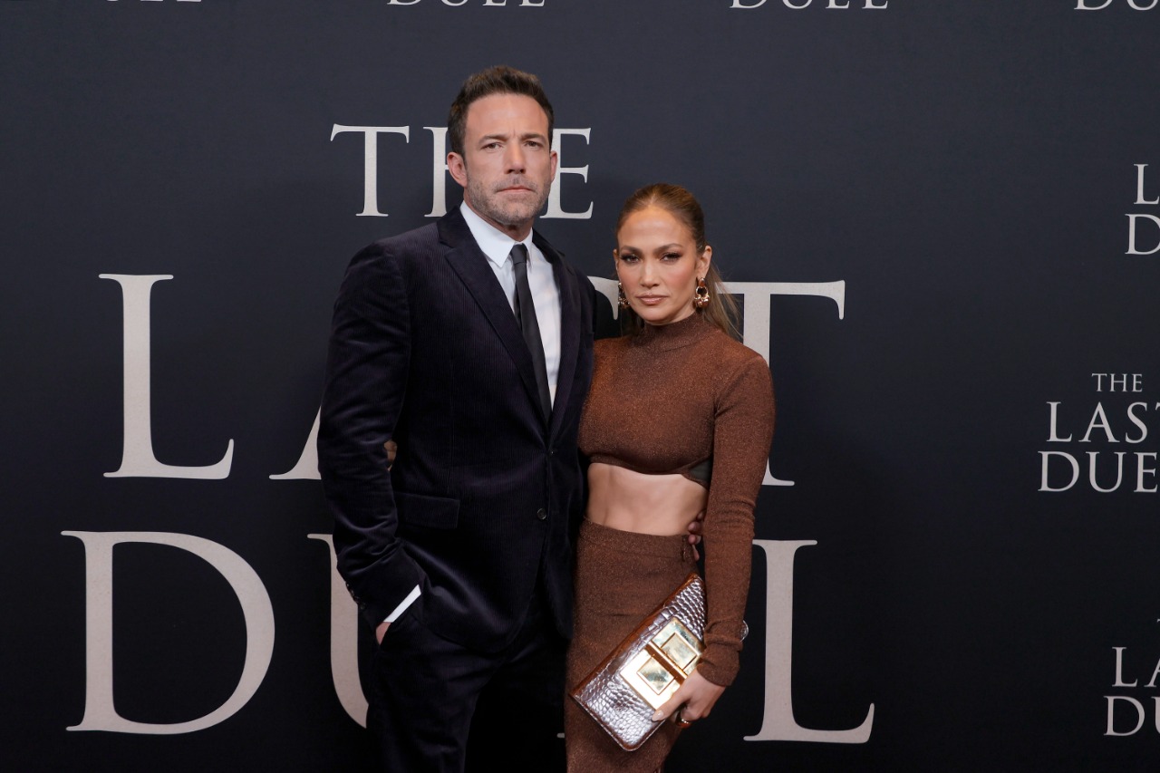 Jennifer Lopez revela como foi pedida em casamento por Ben Affleck — e por que estava pelada no momento