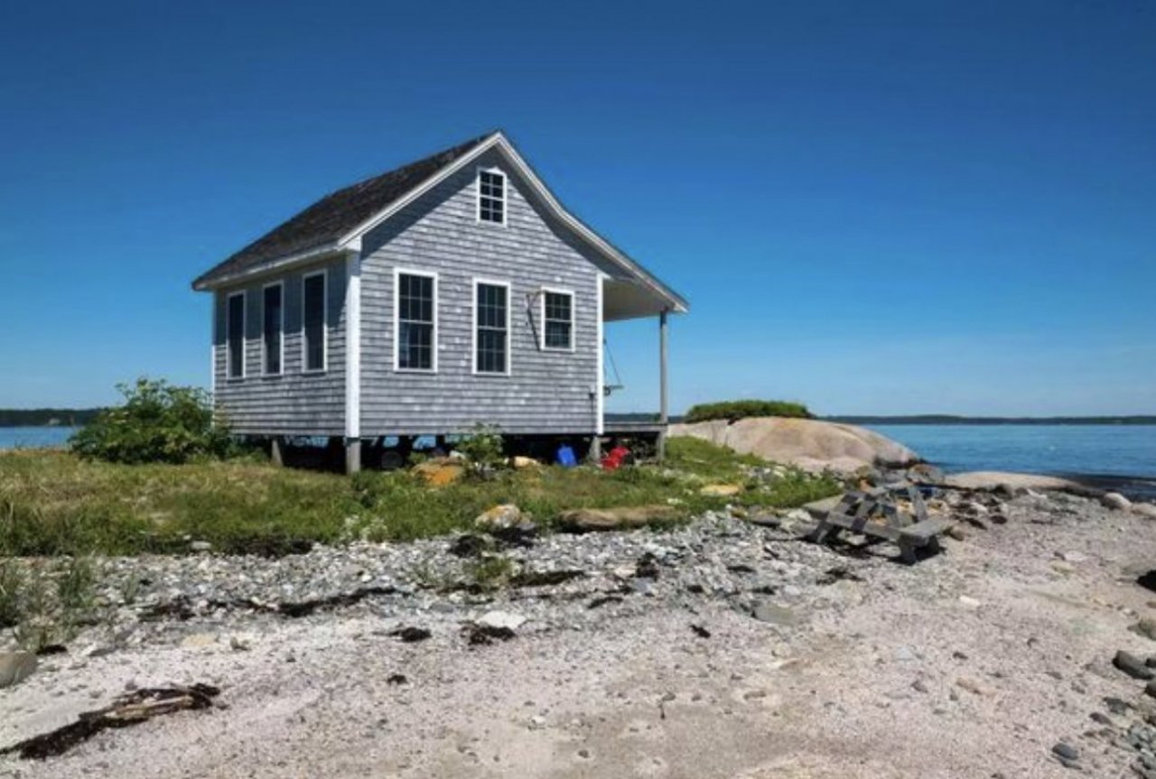 Casa mais solitária do mundo (Foto: ForTheLoveOfOldHouses)
