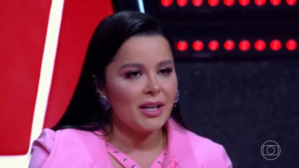 Maraisa chora ao ouvir no "The Voice Kids" última música que escreveu com Marília Mendonça; assista