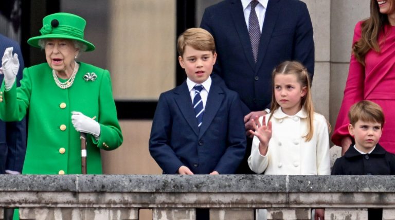 Elizabeth, George, Charlotte e Louis