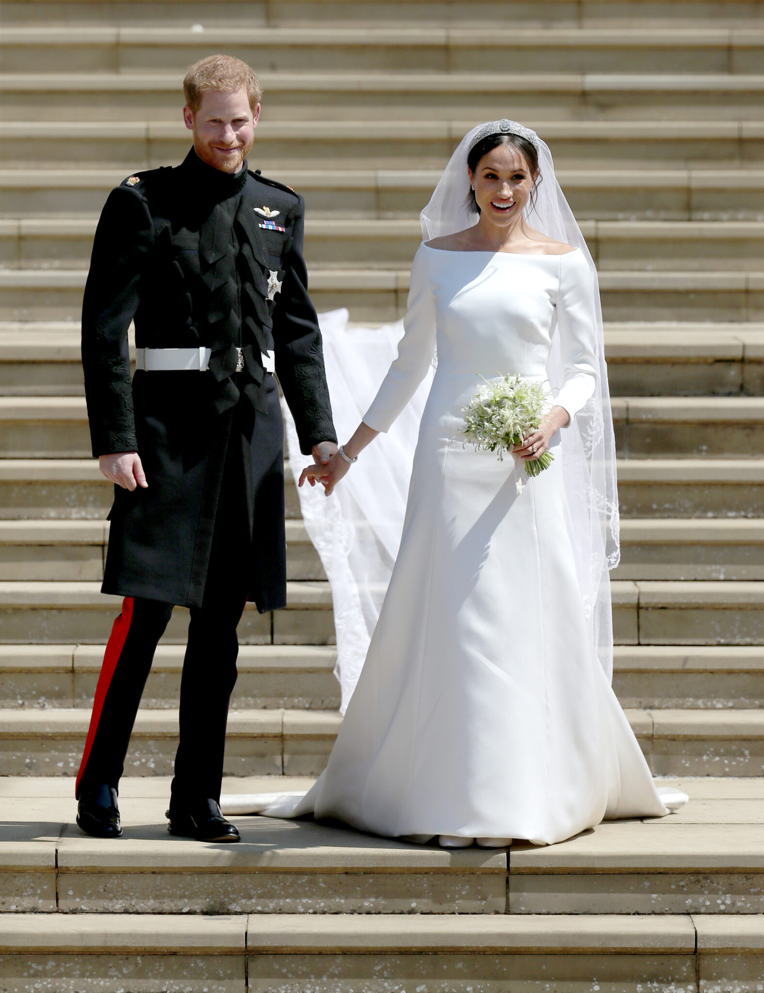 Príncipe Harry teria ficado furioso após rainha negar pedido de Meghan