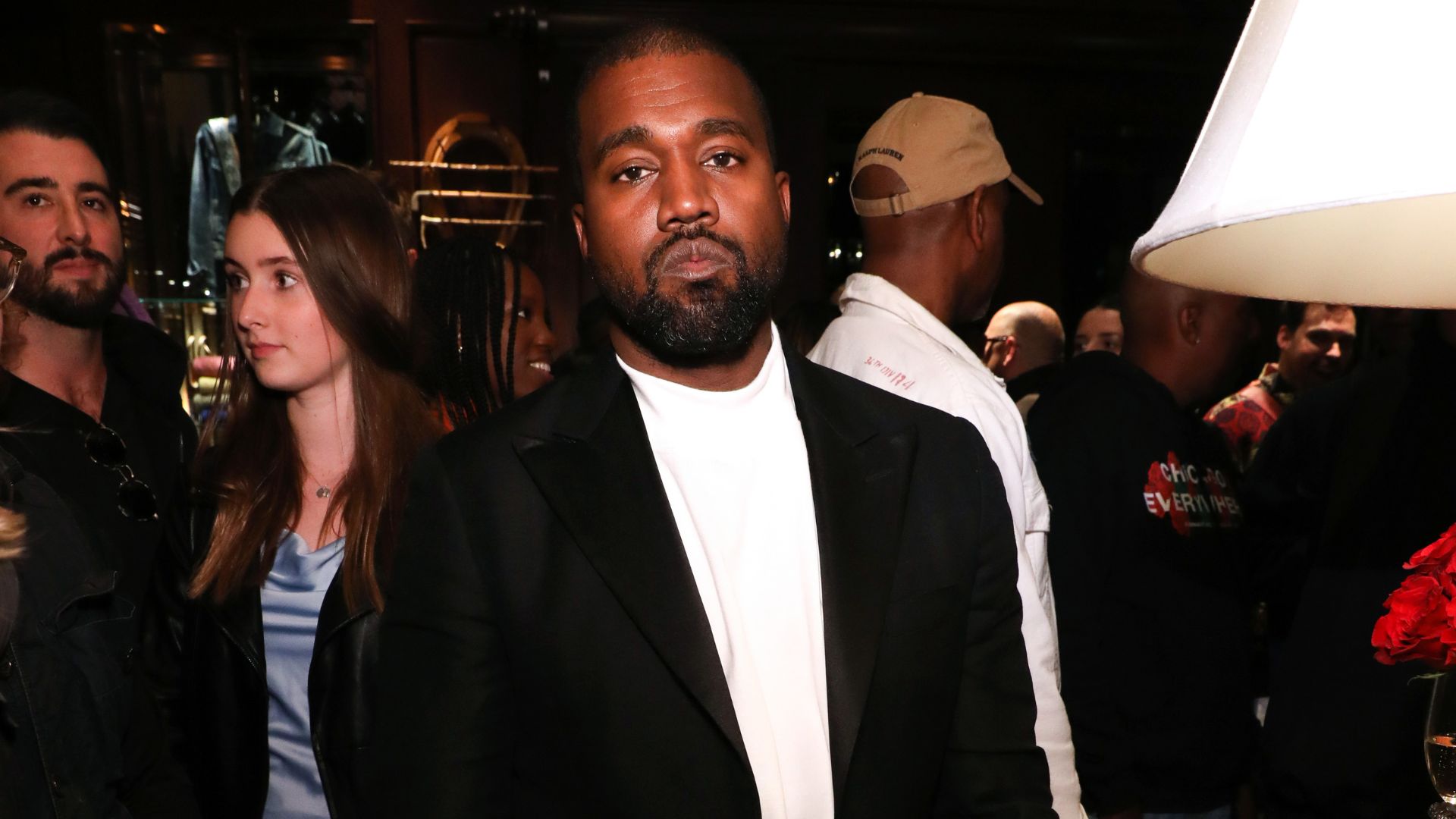 Kanye West: Em carta, funcionários relatam que rapper mostrava vídeos explícitos dele e também de Kim Kardashian