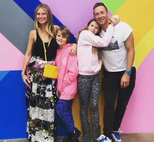 Em 2017, Gwyneth Paltrow e Chris Martin viajaram para o Caribe com os filhos (Foto: Reprodução/Instagram)