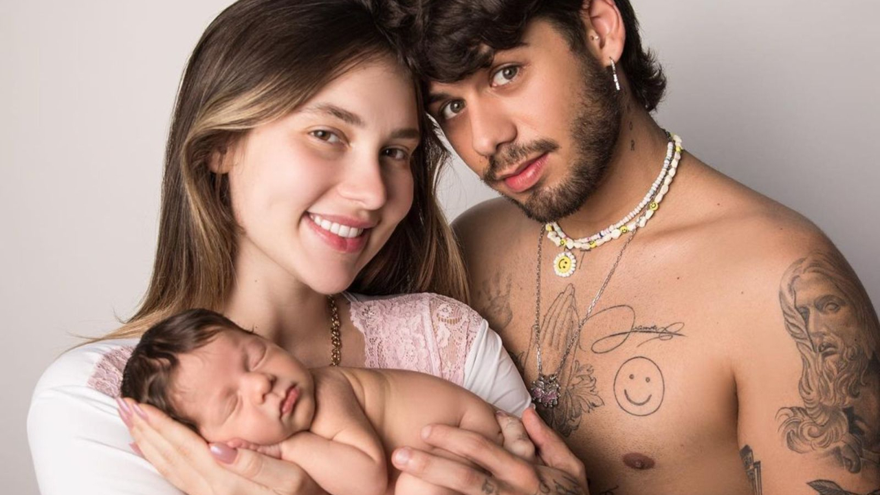 Virgínia e Zé Felipe rebatem mulher que chamou a bebê Maria Flor de “feia”: “Mal-amada”; assista