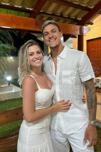 Pedro e Fernanda estão juntos desde 2021 (Foto: Reprodução/Instagram)