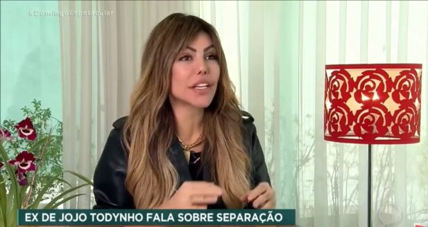 Liziane Gutierrez deu sua versão da história com Lucas Souza (Foto: Reprodução/RecordTV)