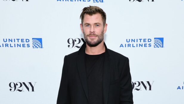 Apontado como o homem mais sexy do mundo, Chris Hemsworth, o Thor, comemora  32 anos - Jornal O Globo