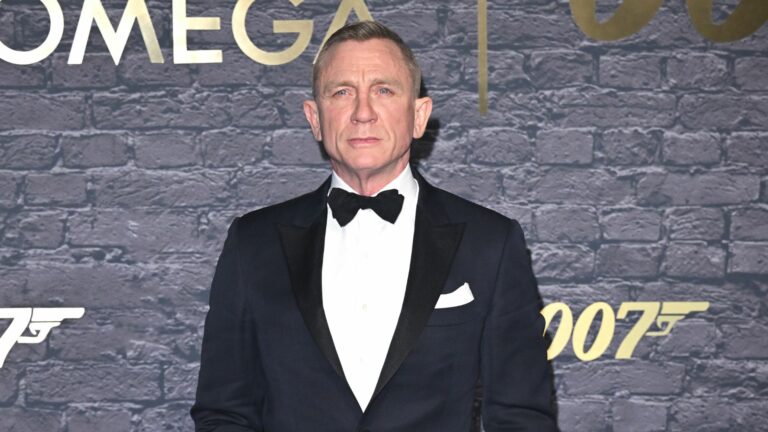 Daniel Craig