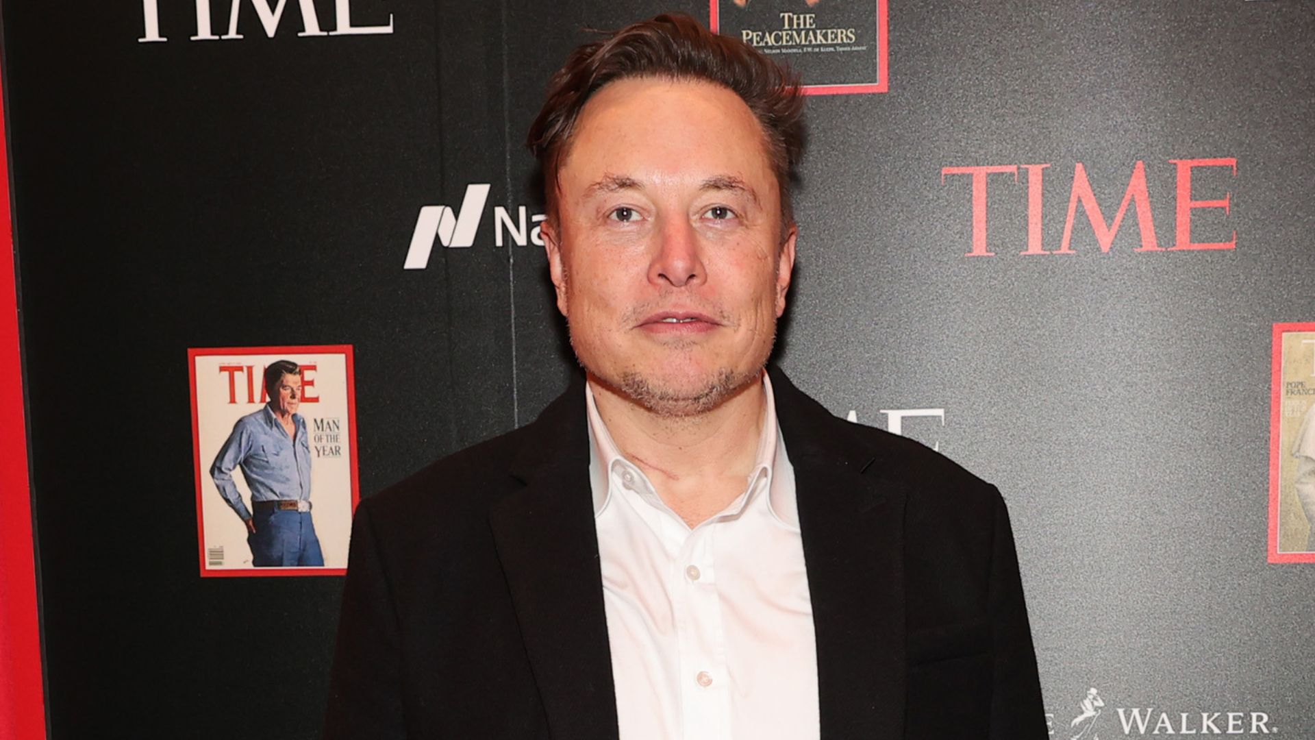 Elon Musk sofre a maior perda de fortuna da história moderna após colapso de patrimônio líquido