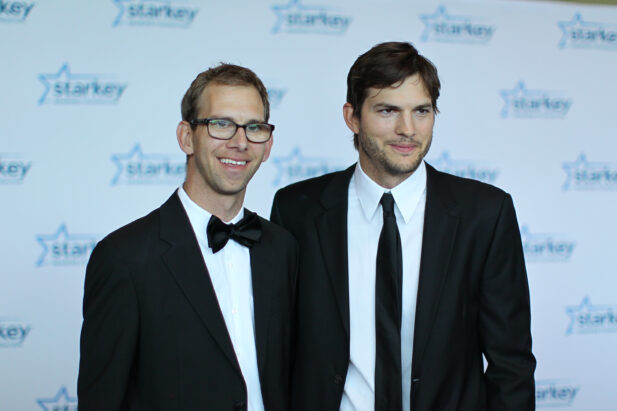 Starkey Hearing Foundation 2013 So The World May Hear Gala