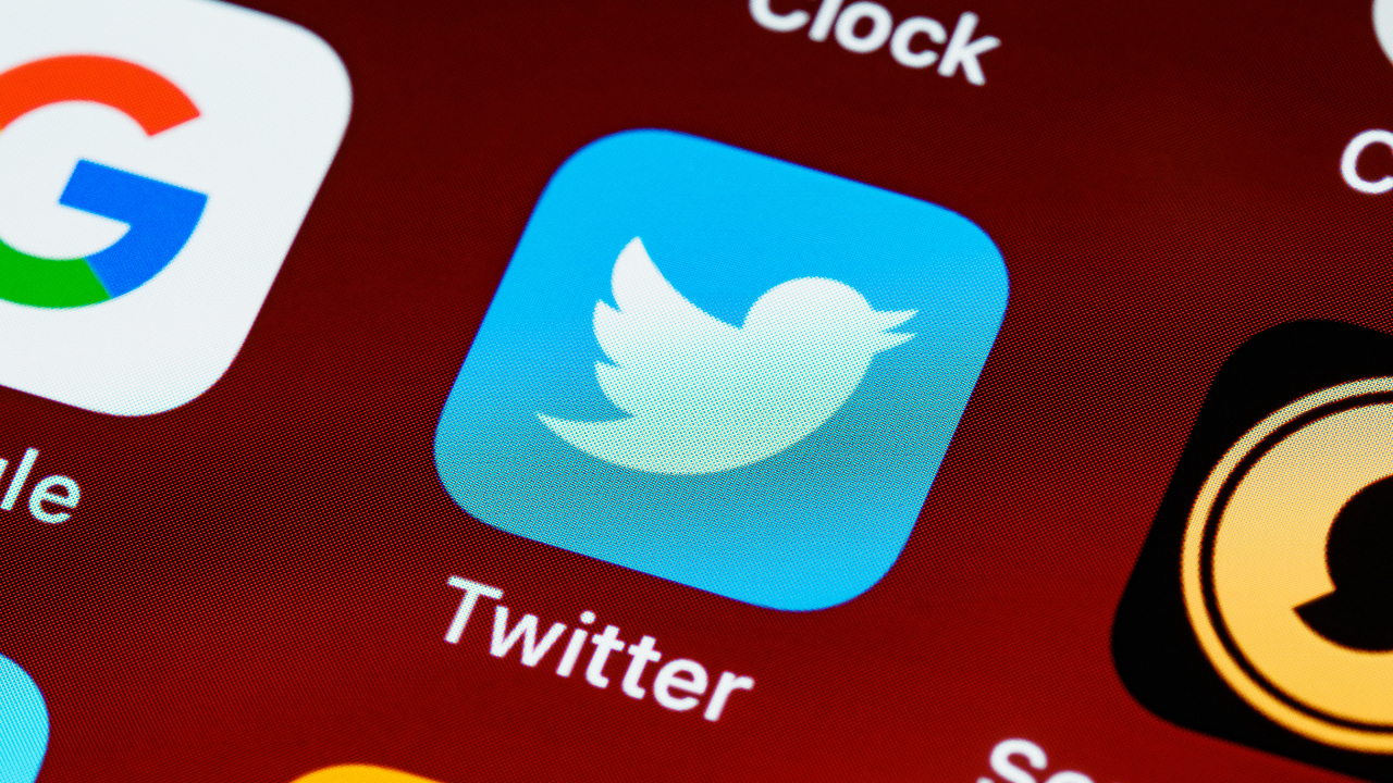 Twitter revolta web após posicionamento em reunião sobre atentados em escolas no Brasil
