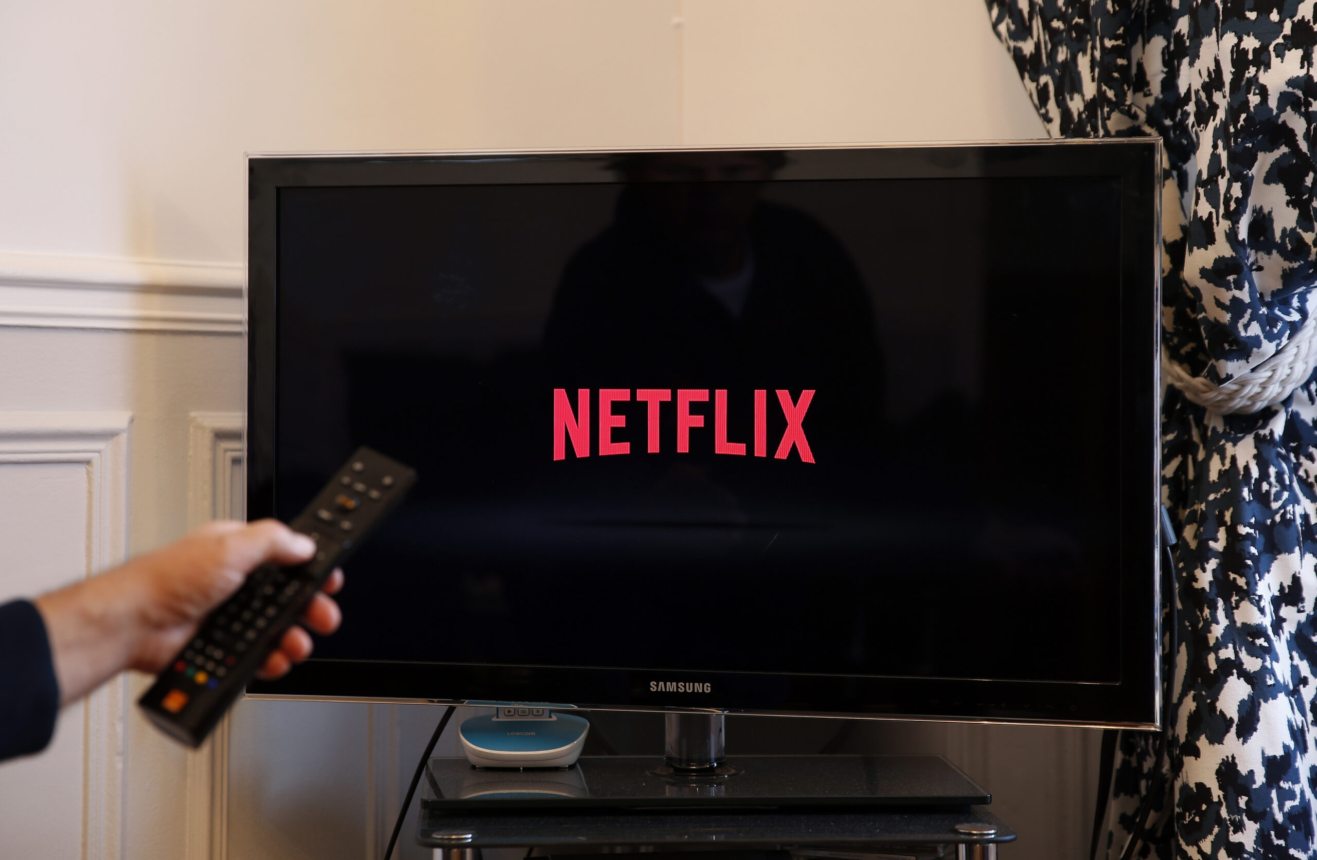 Netflix começa a cobrar compartilhamento de senhas no Brasil - NerdBunker
