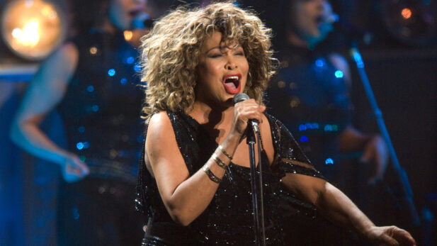 Tina Turner: Causa da morte da cantora é revelada