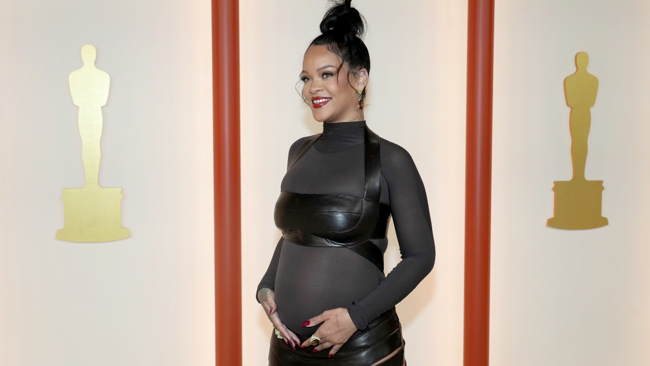 Rihanna posa nua em ensaio BELÍSSIMO e relembra primeira gravidez: “Meu filho não sabia como sua mae é maluca”