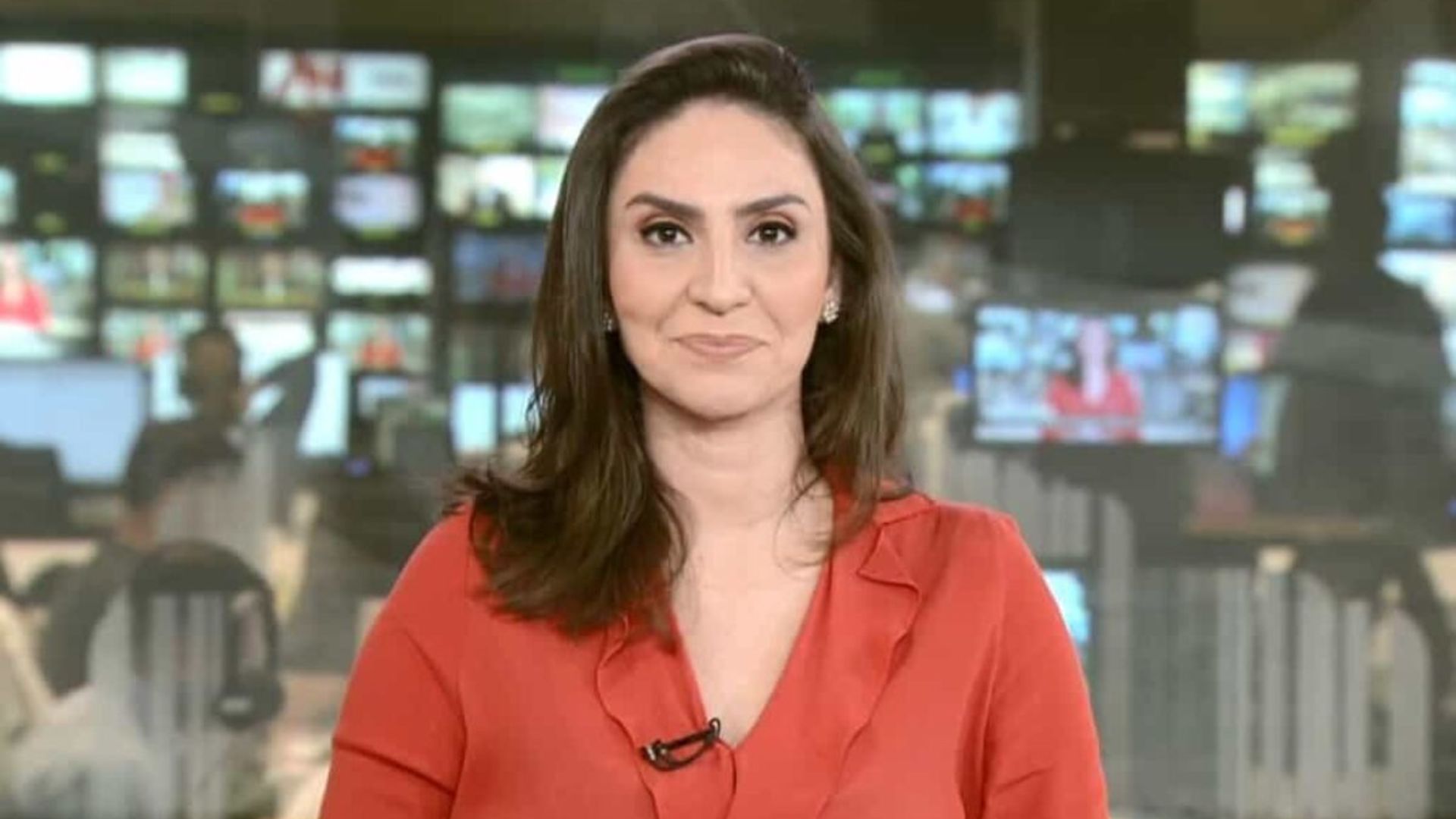 Jornalista Cecília Flesch é demitida da Globo após falar mal da emissora em podcast