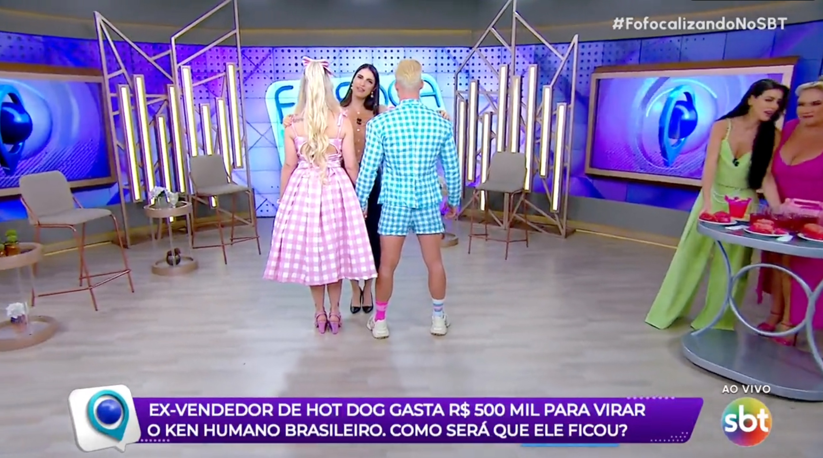 Astro de 'Barbie' se pronuncia após vídeo viral de 'climão' com