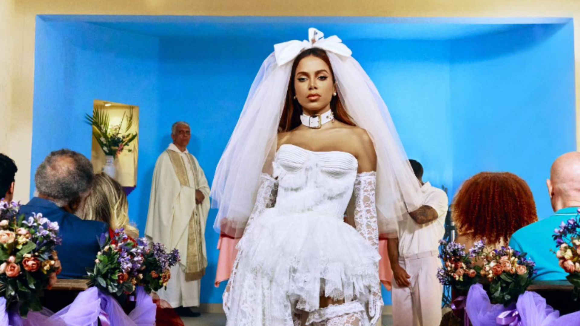 SAIU! Anitta lança as dançantes e ÓTIMAS “Used To Be” e “Casi Casi”, parte do projeto “Favela Love Story”; ouça!