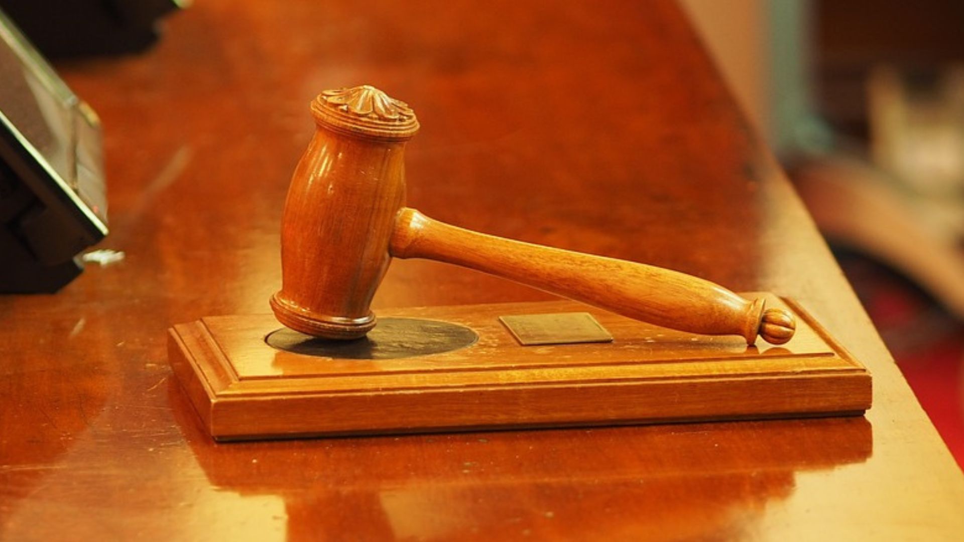 Vídeo: Juíza de SC tenta obrigar aos gritos testemunha a falar “o que a senhora deseja, excelência?”, e Justiça toma decisão sobre caso